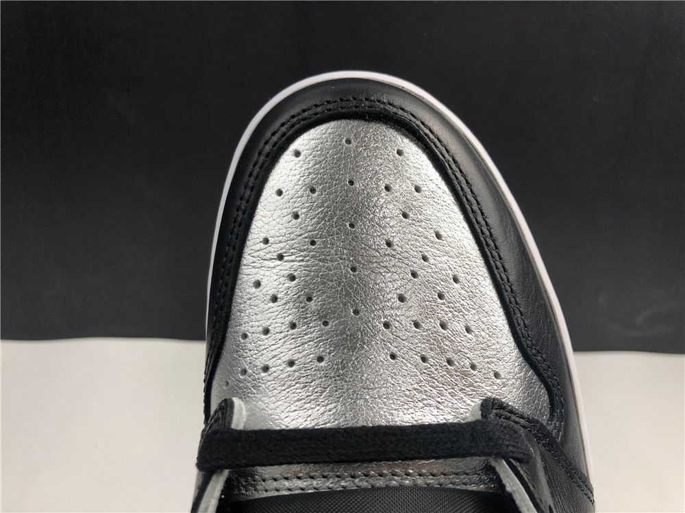 Air Jordan 1 Retro High OG 555088-010